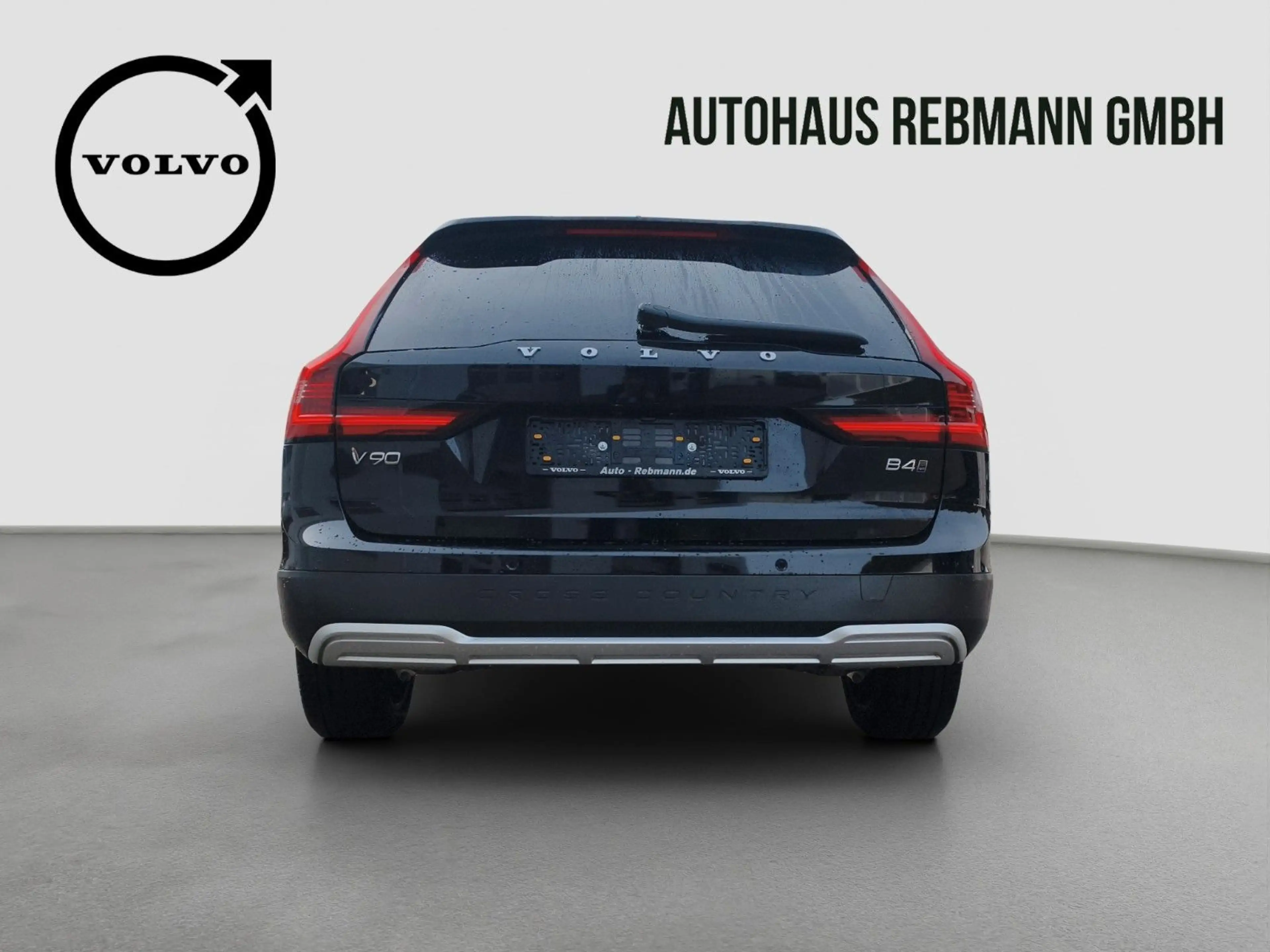 Volvo V90 Cross Country V90 B4 Cross Country Plus AWD — photo 3