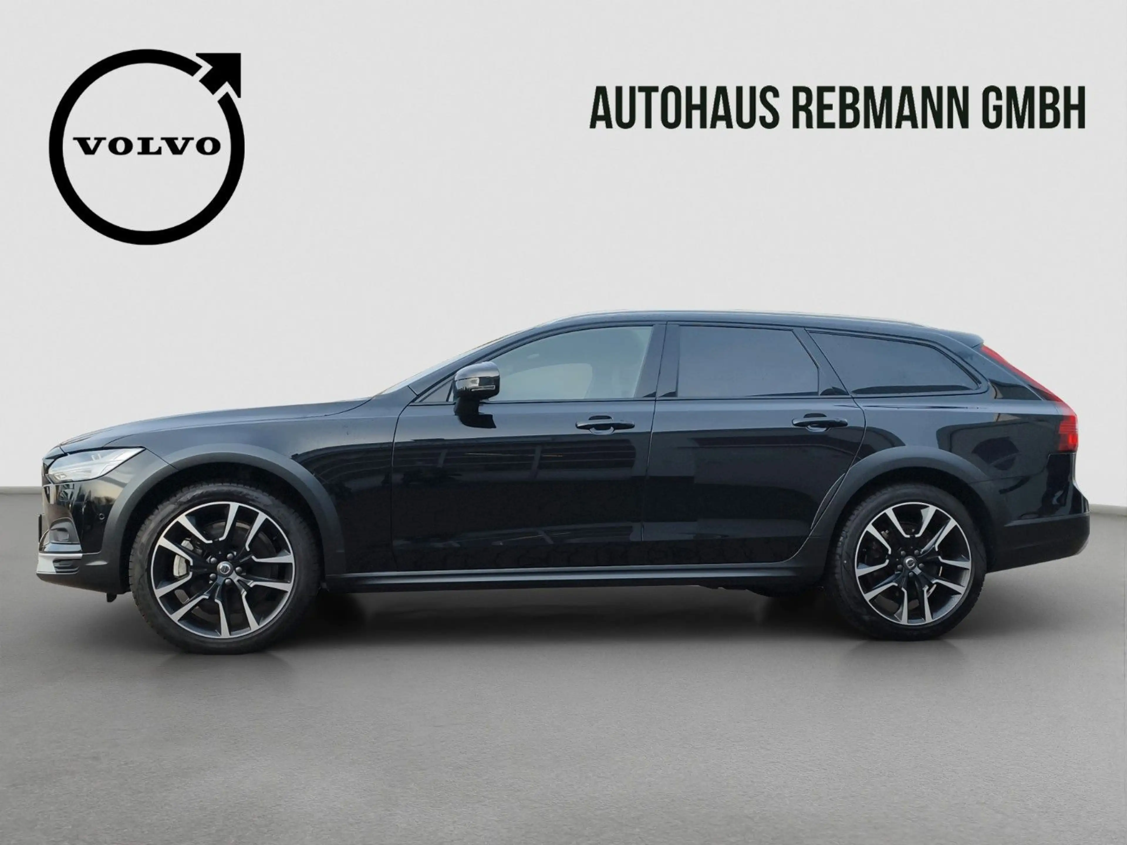 Volvo V90 Cross Country V90 B4 Cross Country Plus AWD — photo 2