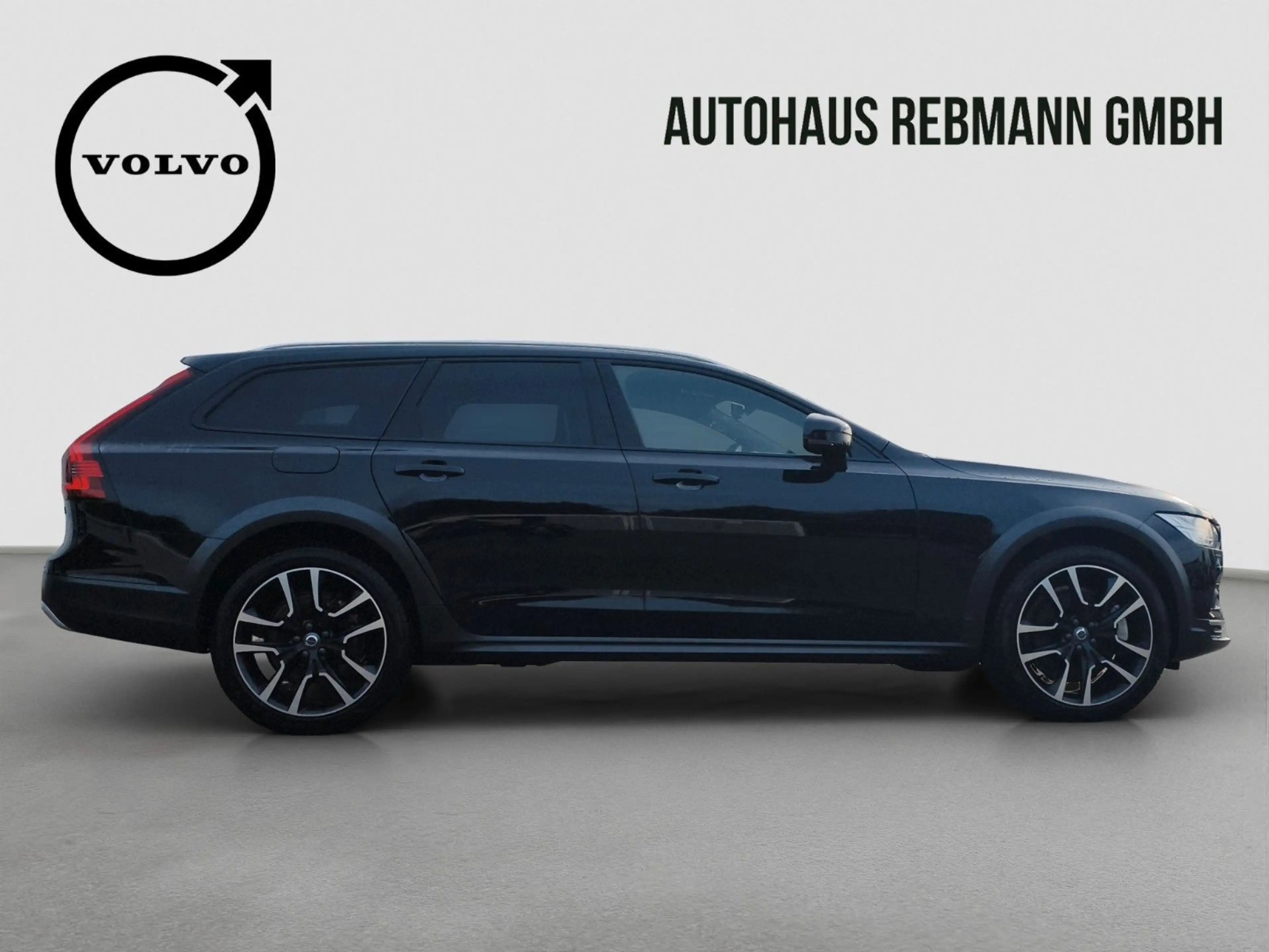 Volvo V90 Cross Country V90 B4 Cross Country Plus AWD — photo 12