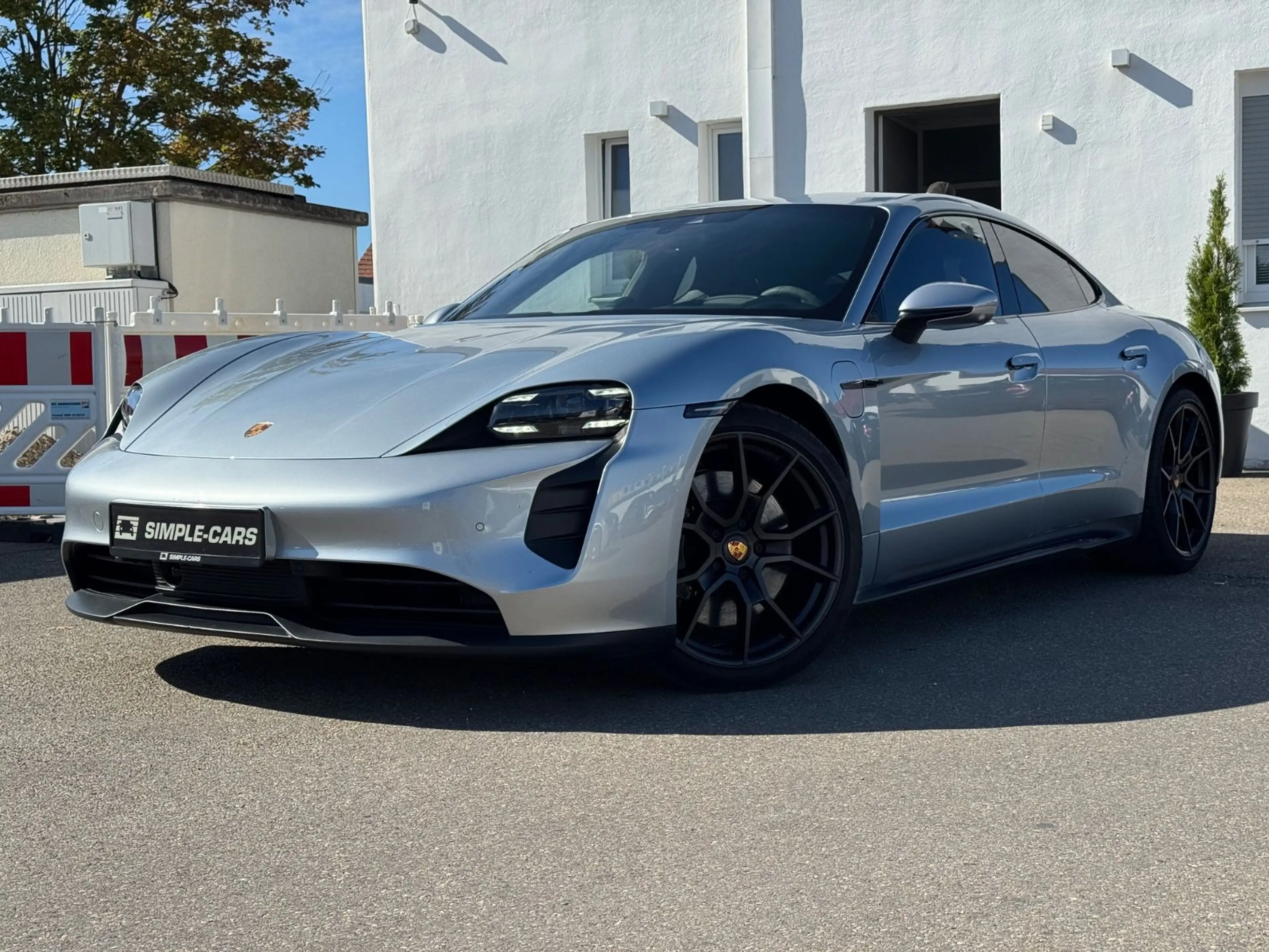 Porsche Taycan GTS *InnoDrive*HUD*ParkAssist*BOSE*21"*