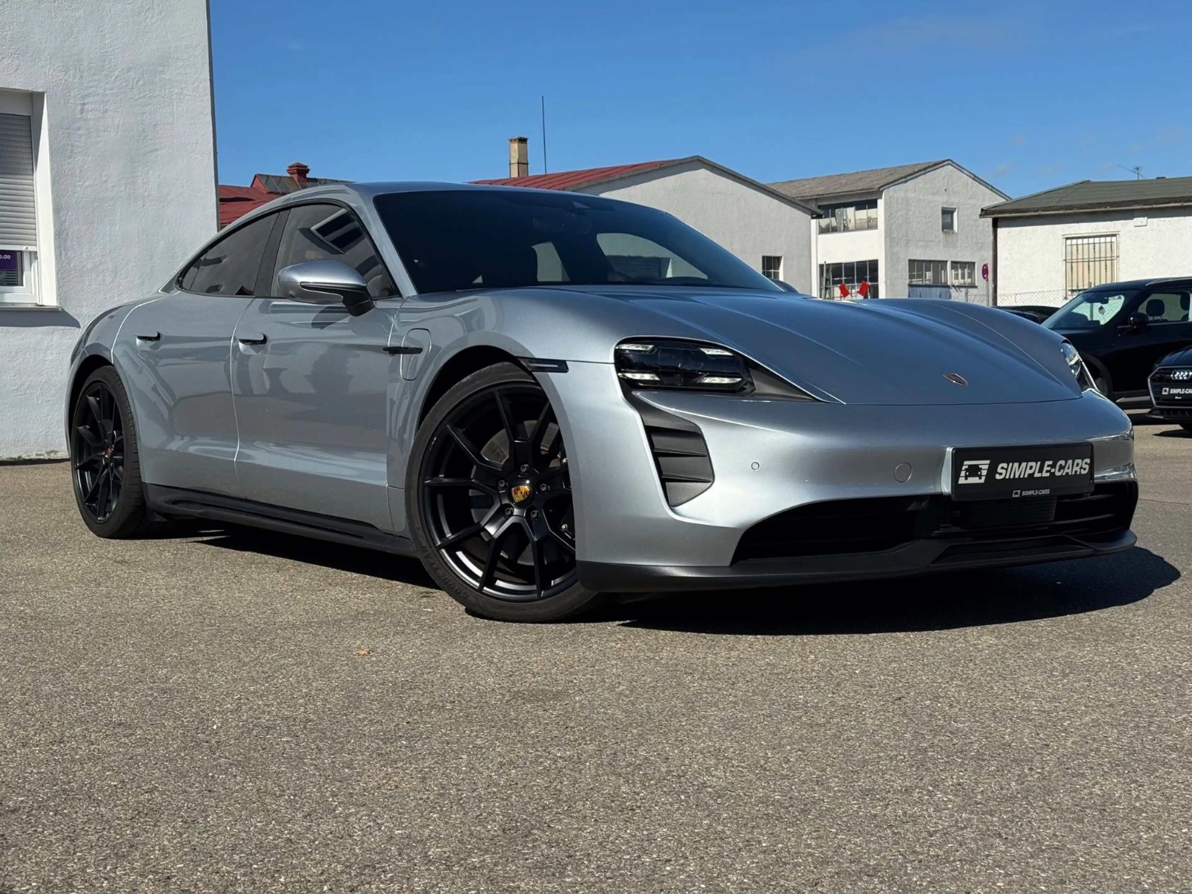 Porsche Taycan GTS *InnoDrive*HUD*ParkAssist*BOSE*21"* — photo 3