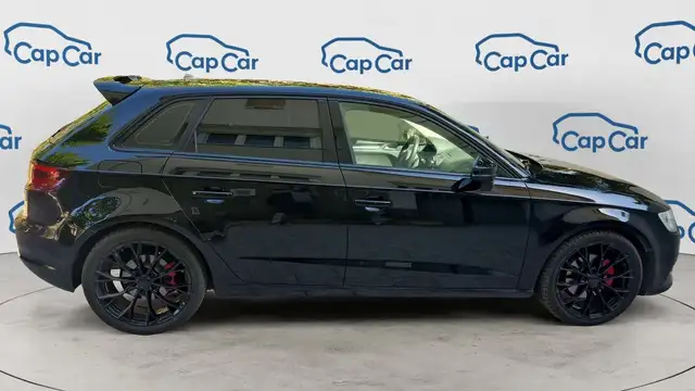 Audi A3 view 4