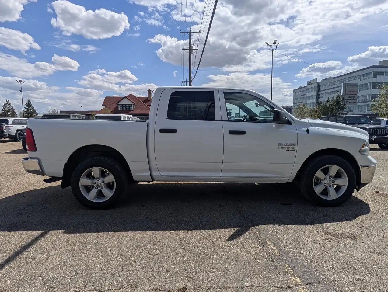 RAM 1500 снимка RAM 1500
