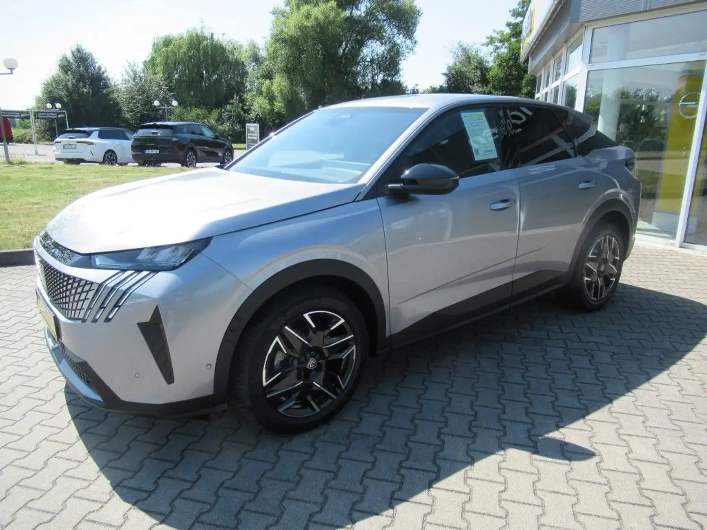 Peugeot 3008 Hybrid 136 e-DSC6 Allure Argent - 2
