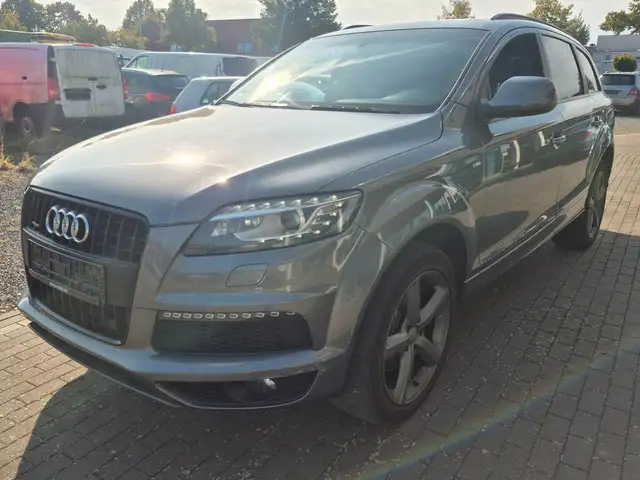 Audi Q7 3.0 TDI S-Line quattro 7 Sitze Leder Bi-Xenon