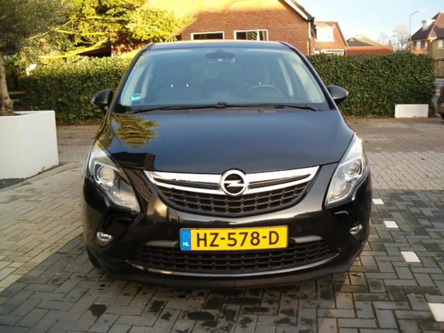 Opel Zafira Tourer 1.4 Business+ 7p. Zwart - 2