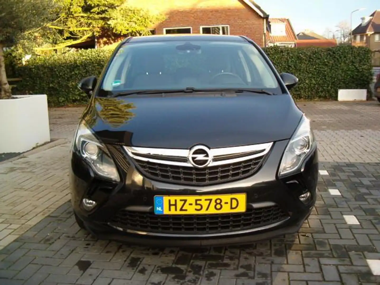 Opel Zafira Tourer 1.4 Business+ 7p. GERESERVEERD !! Zwart - 2