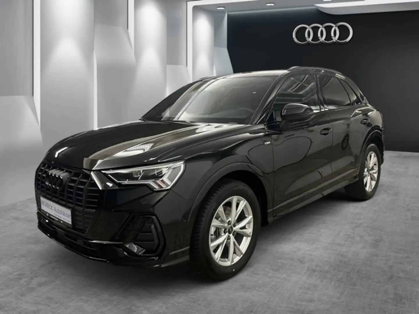 Audi Q3 S line AHK Navi LED Allwetter Komfortpaket Virtual Schwarz - 2