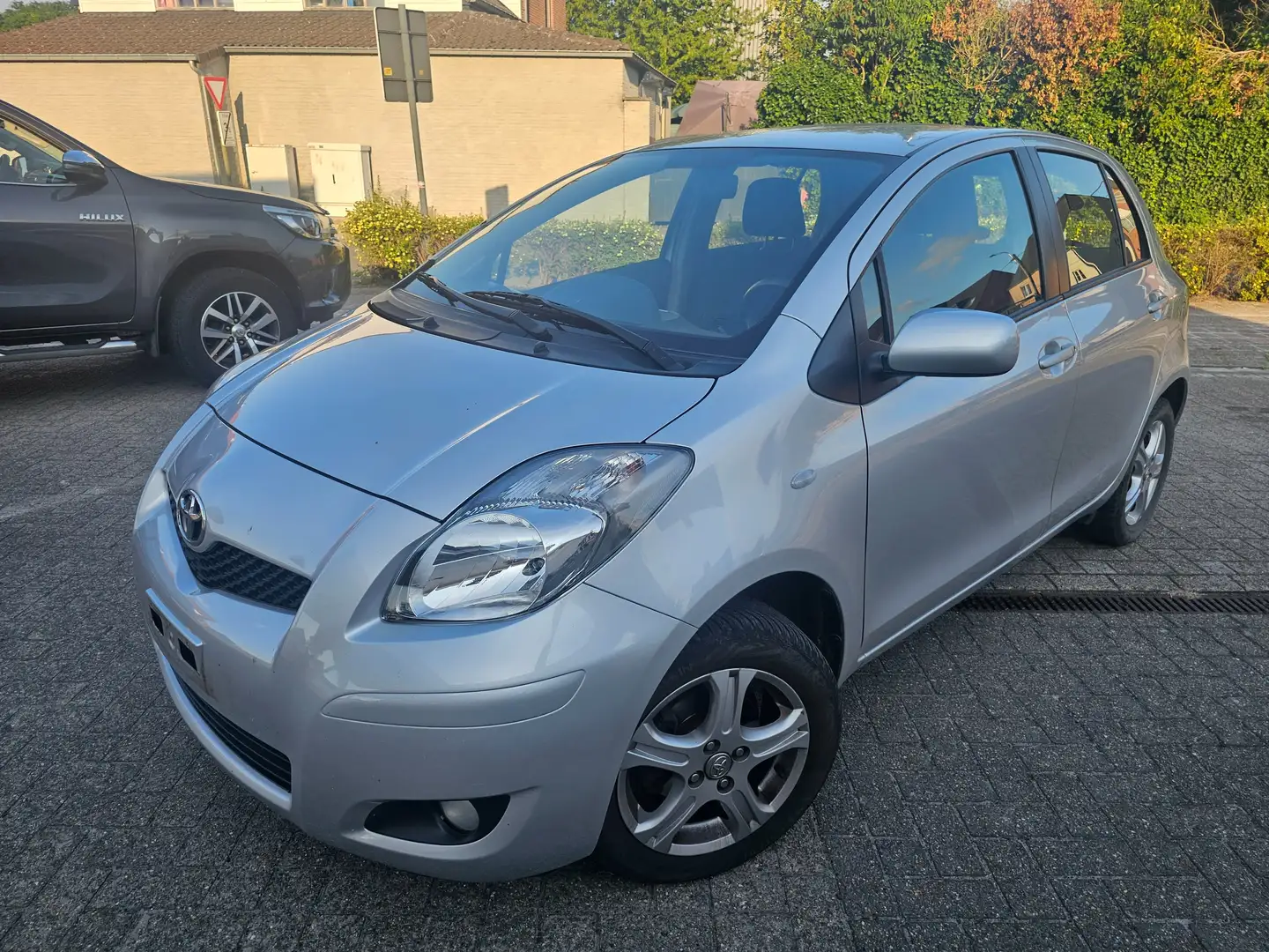 Toyota Yaris 1.0i VVT-i London Grigio - 2