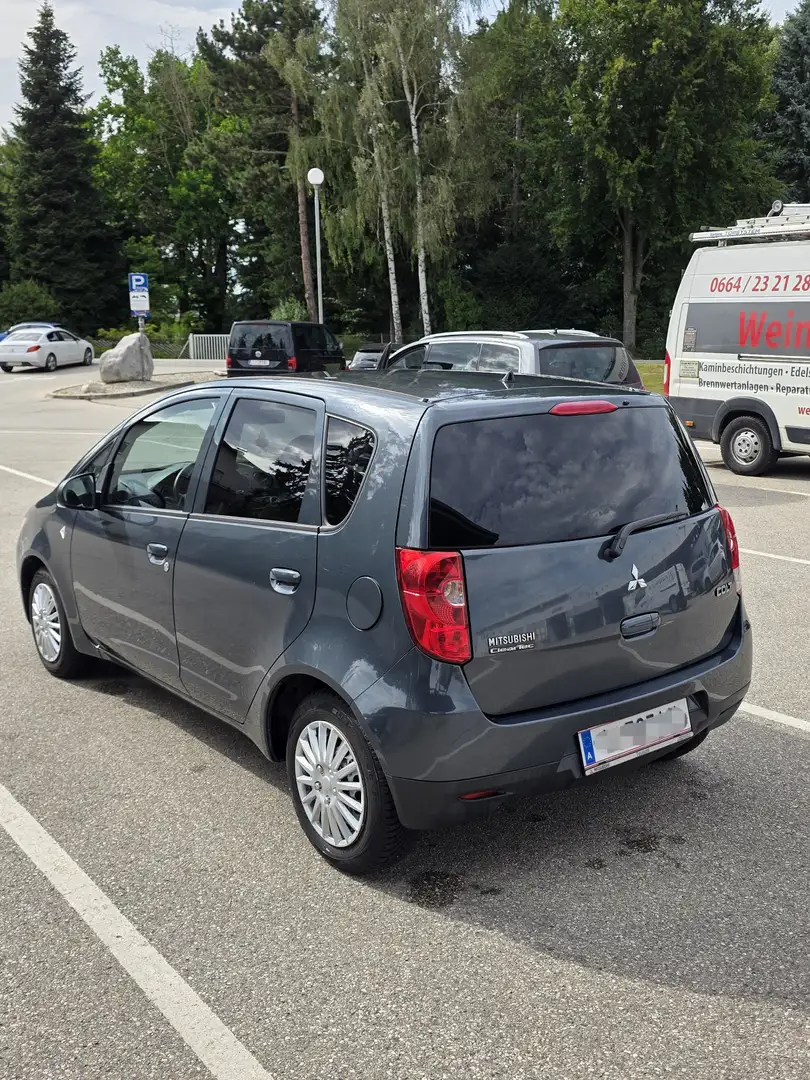 Mitsubishi Colt Pensionistenfahrzeug, Unfallfrei, gepflegt, Grau - 2