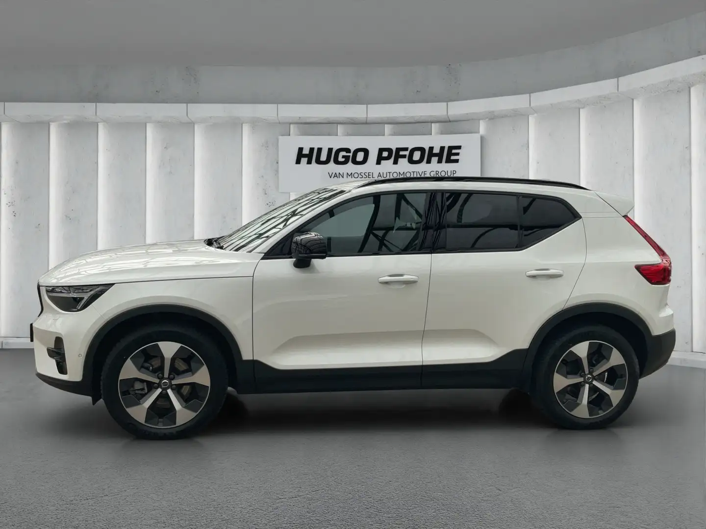 Volvo XC40 Plus Dark | 360GRAD | LEDER Weiß - 2