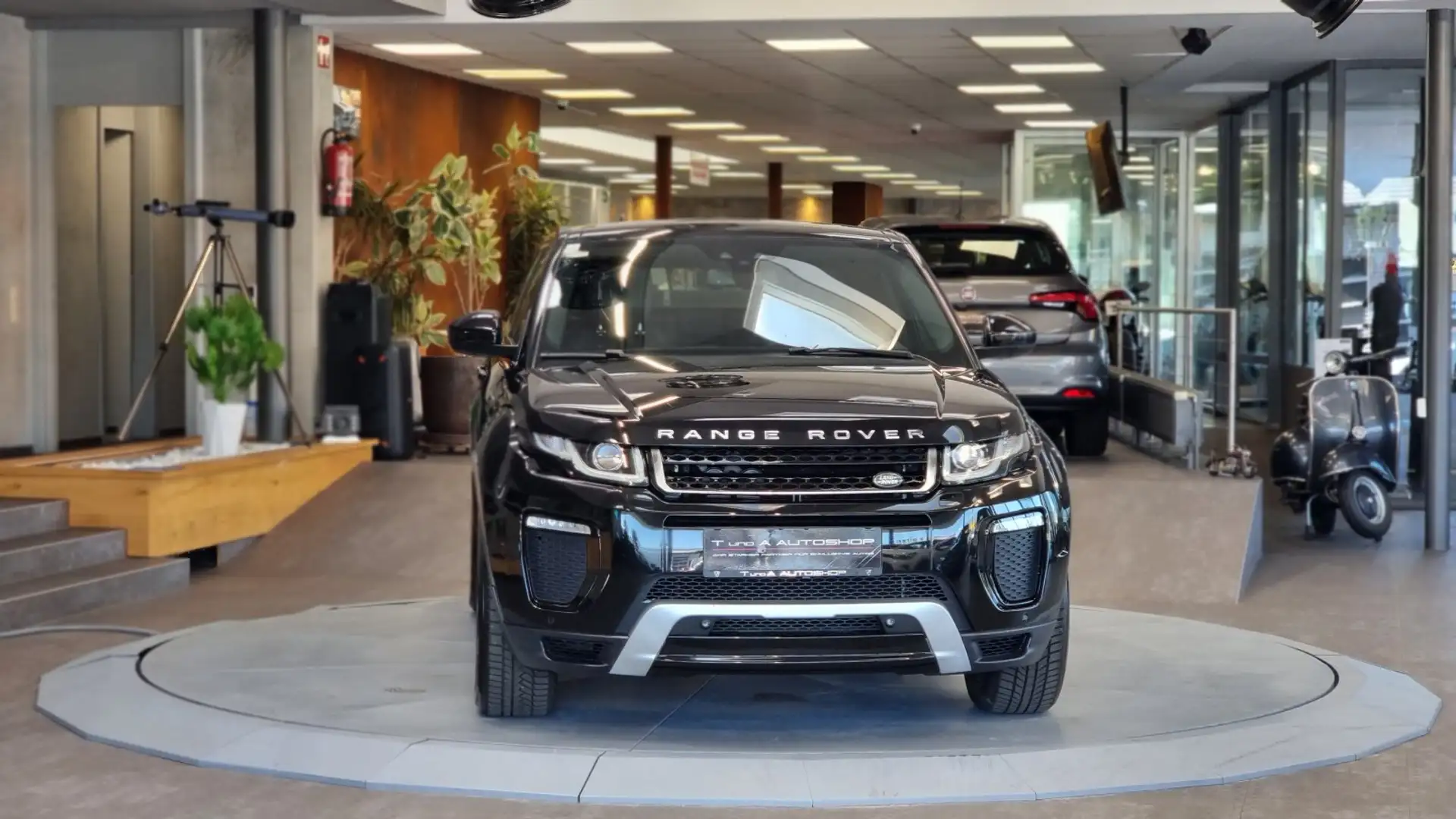 Land Rover Range Rover Evoque 4x4 Aut. *Glasdach*Navi*Lenkradheizung* Schwarz - 2