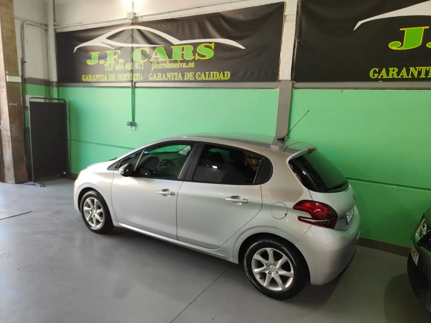 Peugeot 208 1.2 VTi Active - 2