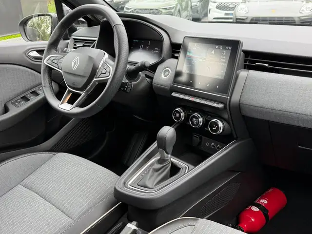 Renault Clio view 5