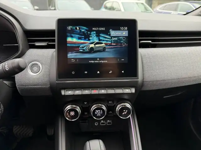 Renault Clio view 15