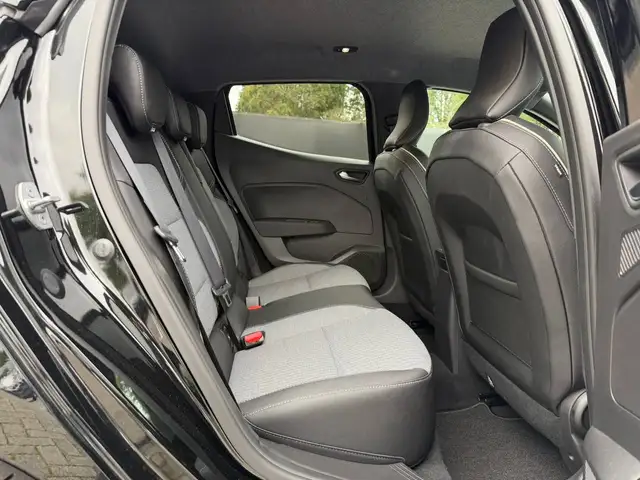 Renault Clio view 10