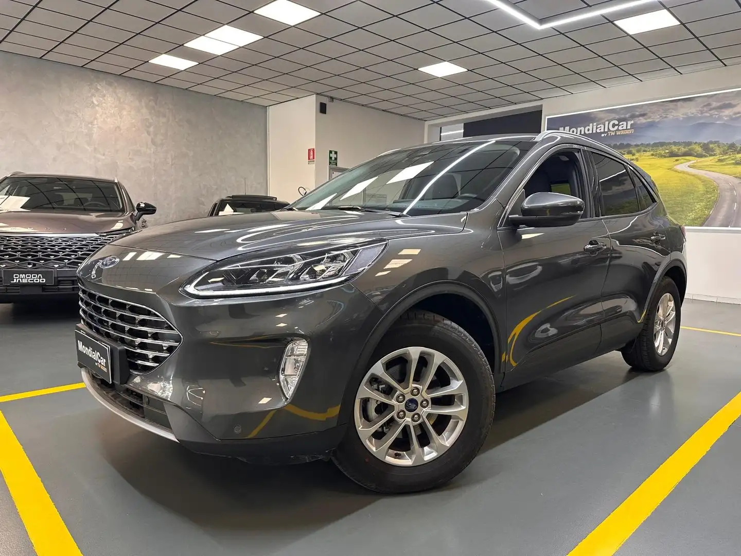 Ford Kuga full hybrid Titanium awd 4X4 190cv e-shifter *IVA* Grijs - 1