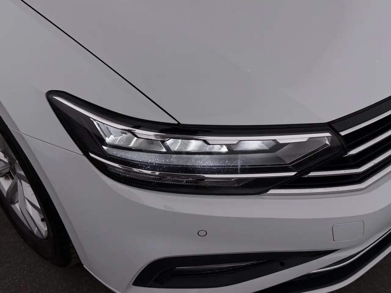 Volkswagen Passat 2.0 TDI Business Aut LED RADAR NAV, миниатюра 12