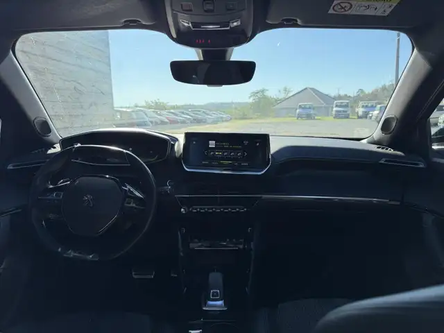 Peugeot 2008 view 15