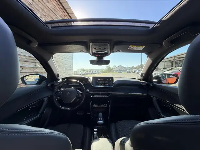 Peugeot 2008 view 14