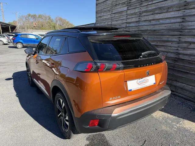 Peugeot 2008 view 3