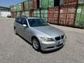 BMW 320 320d cat Touring Attiva msport Gris - thumbnail 1