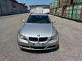 BMW 320 320d cat Touring Attiva msport Gris - thumbnail 2