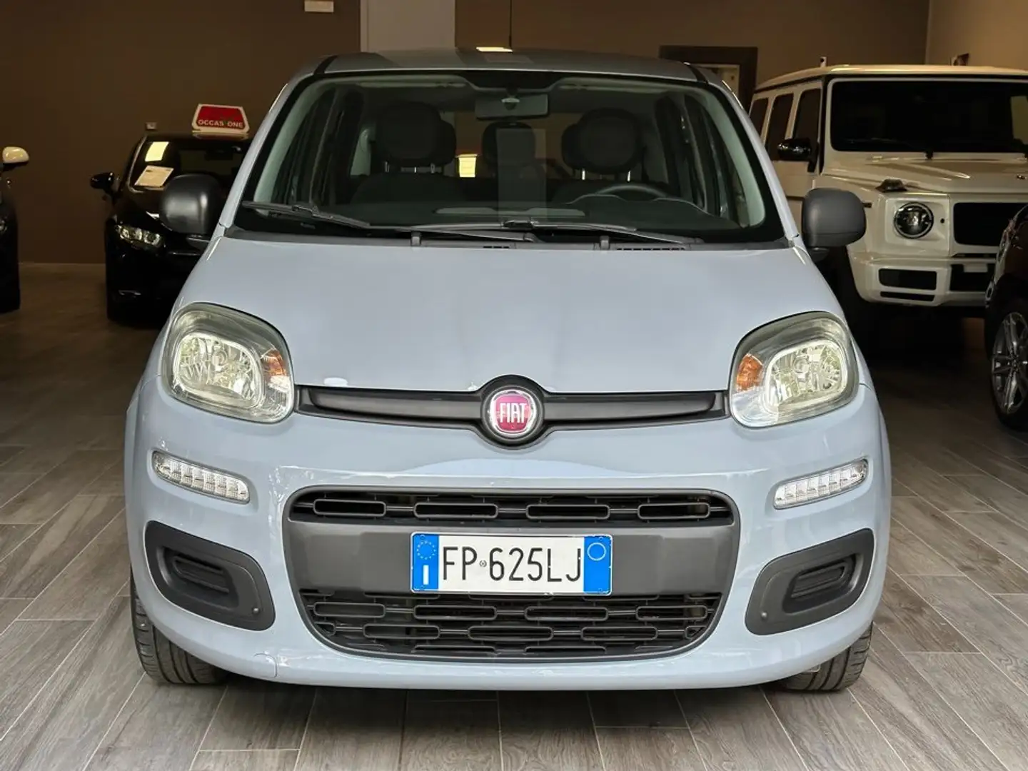 Fiat Panda Panda 1.2 Lounge Gris - 2