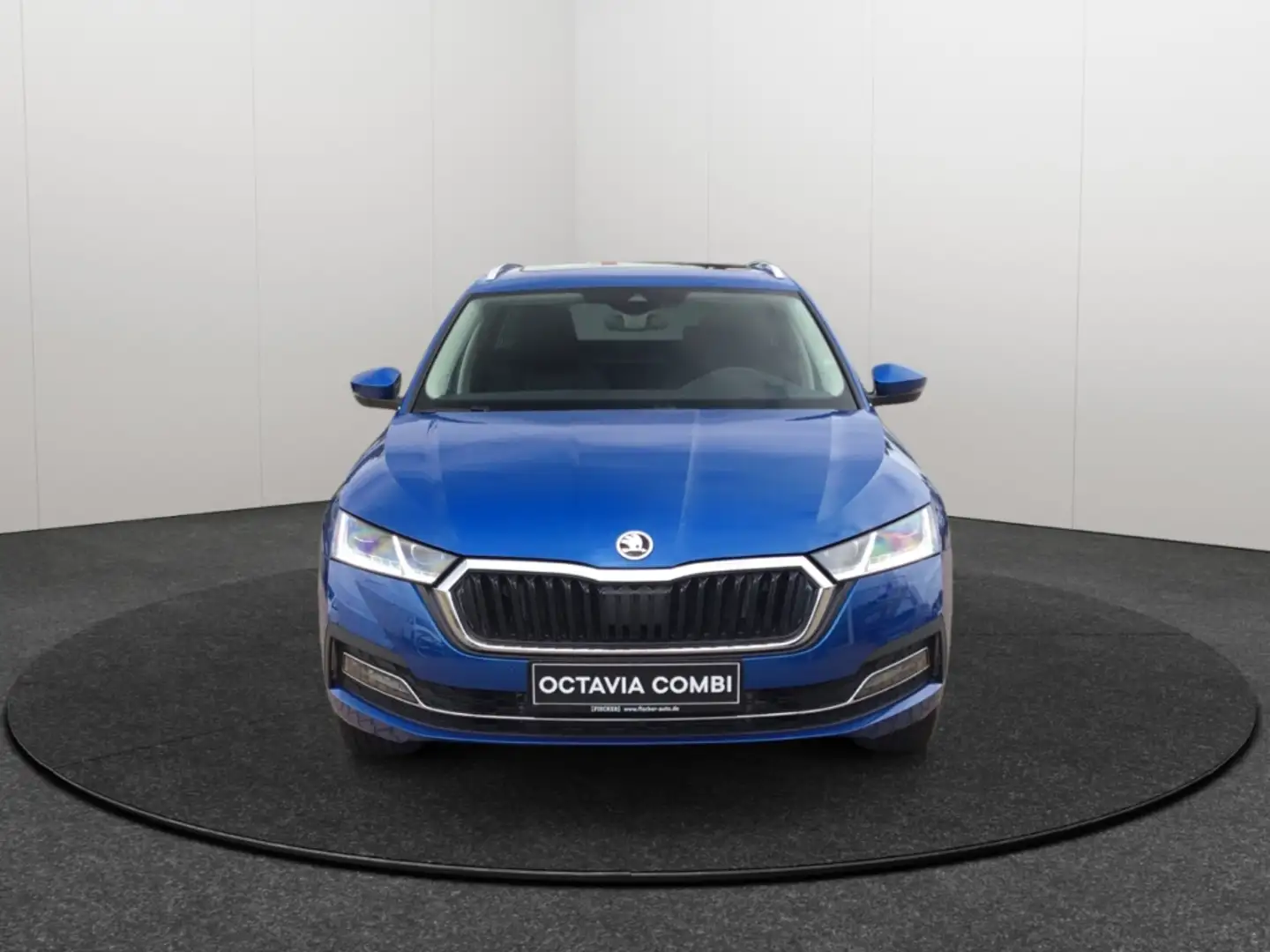 Skoda Octavia Combi 1.5 eTSI DSG Style Matrix AHK STHZ Navi HUD Blau - 2