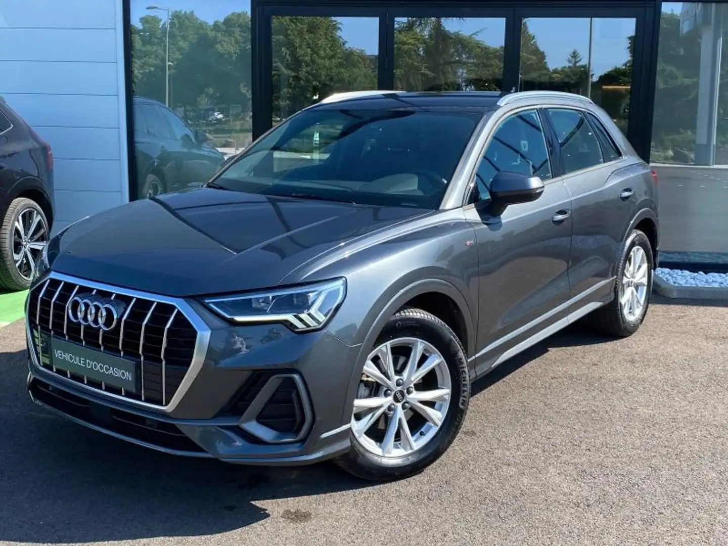 Audi Q3 35 TFSI 150ch Mild Hybrid S line S tronic 7 Gris - 1