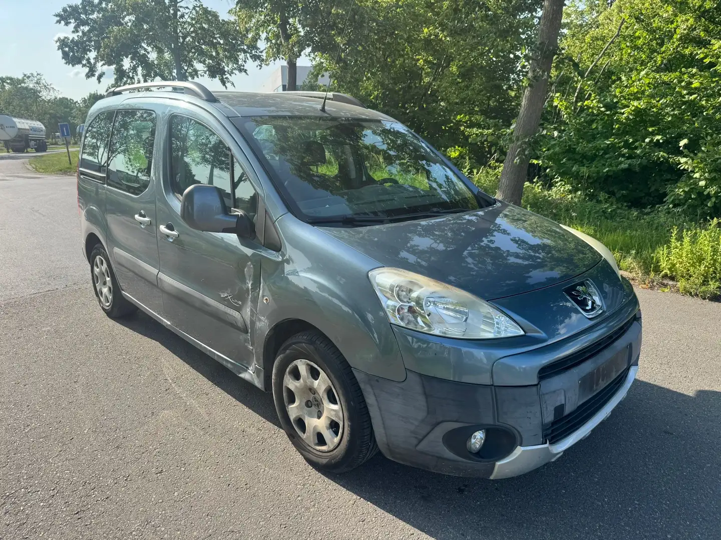 Peugeot Partner 1.6 hdi airco euro5 - 1