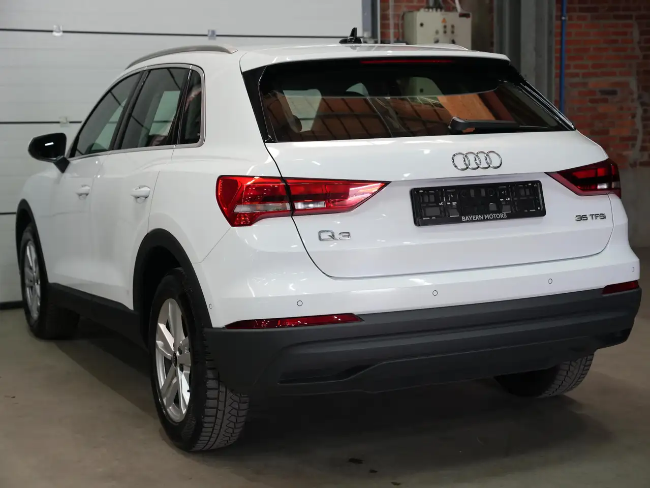 Audi Q3 35 TFSI Automaat Benzine LED Garantie 6