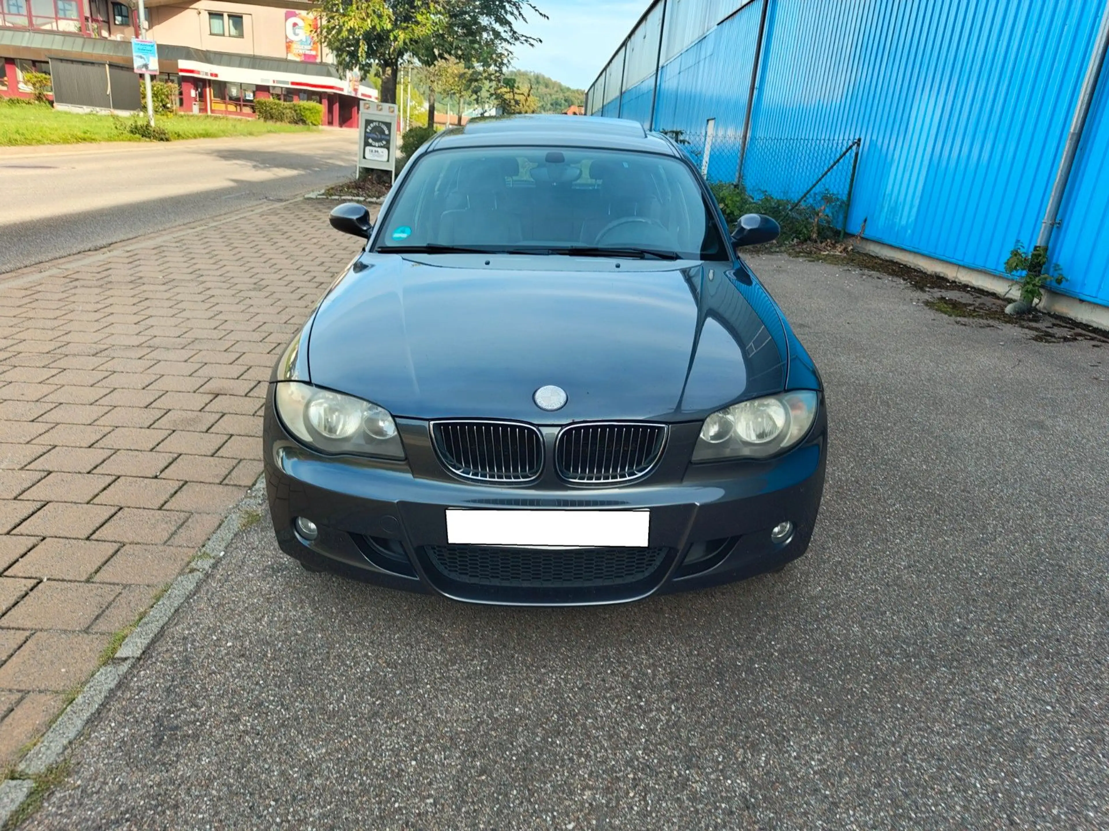 BMW 130 i M-Paket Schalter Navi SHZ PDC — photo 4