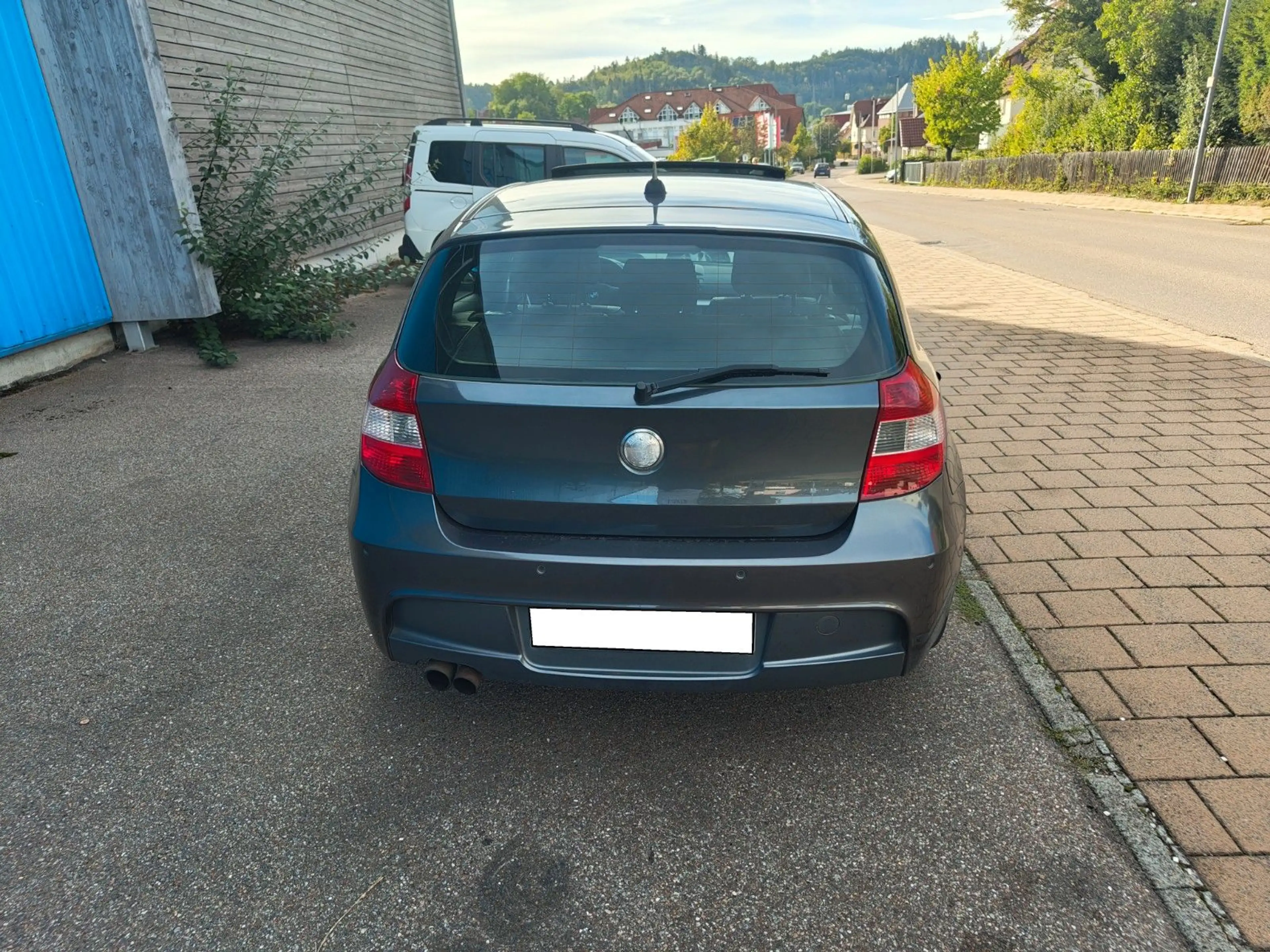 BMW 130 i M-Paket Schalter Navi SHZ PDC — photo 5