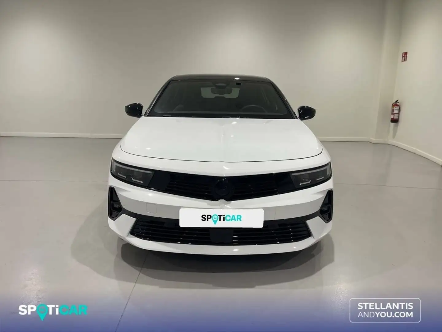 Opel Astra 1.6T Hybrid 132kW (180CV)  Auto GS White - 2