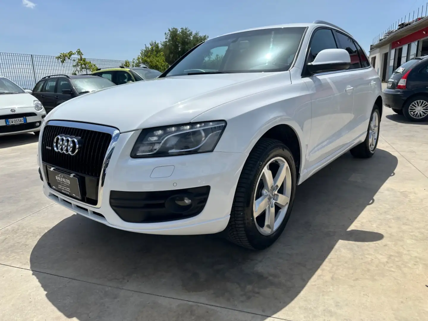 Audi Q5 2.0 TDI 170 CV quattro S tronic Blanc - 2