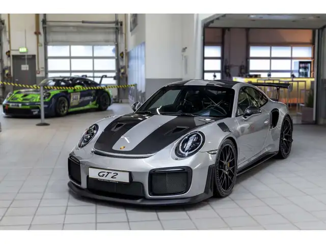 Porsche 911 GT2 RS