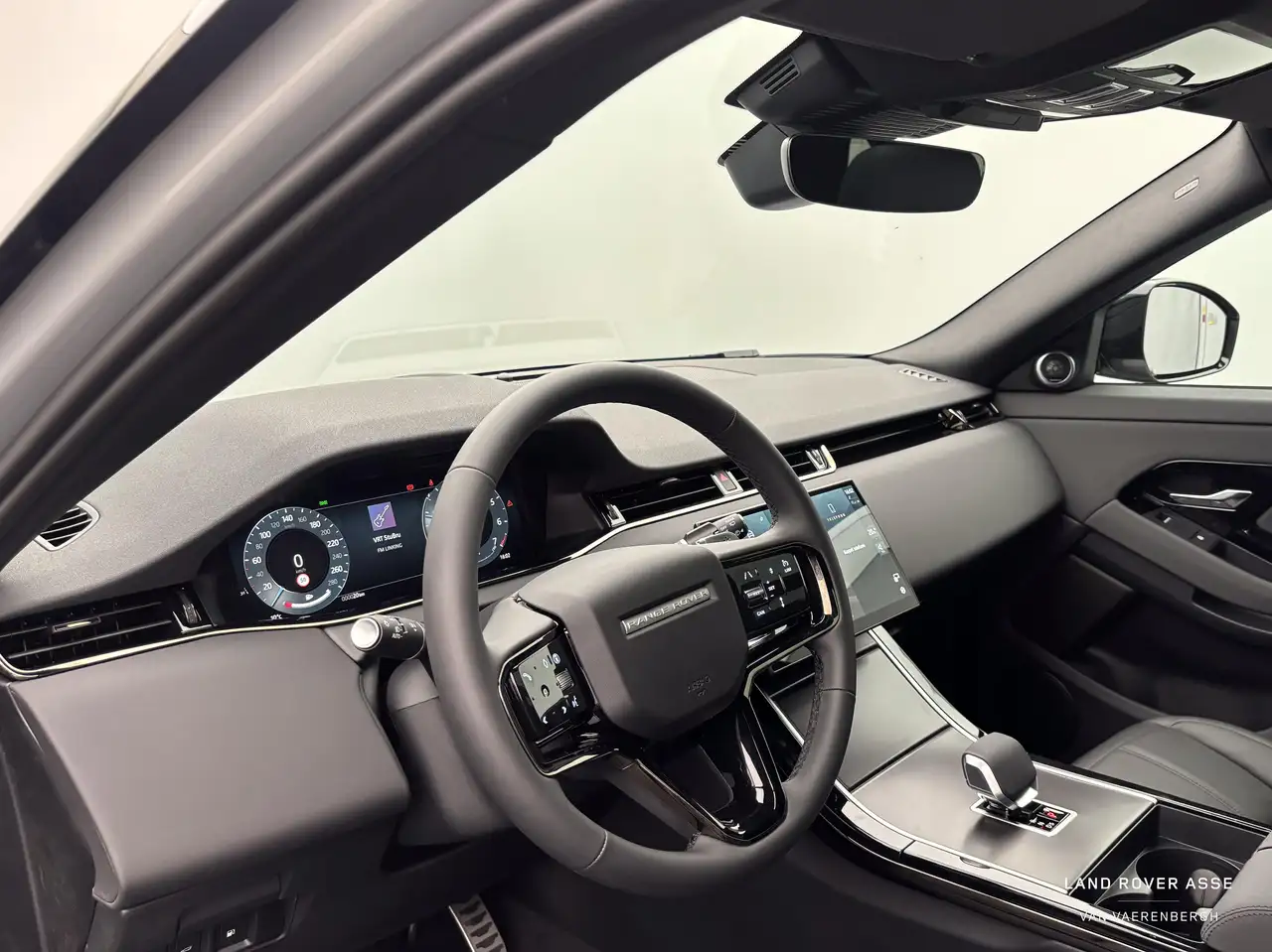 Land Rover Range Rover Evoque 2026 — фото 11