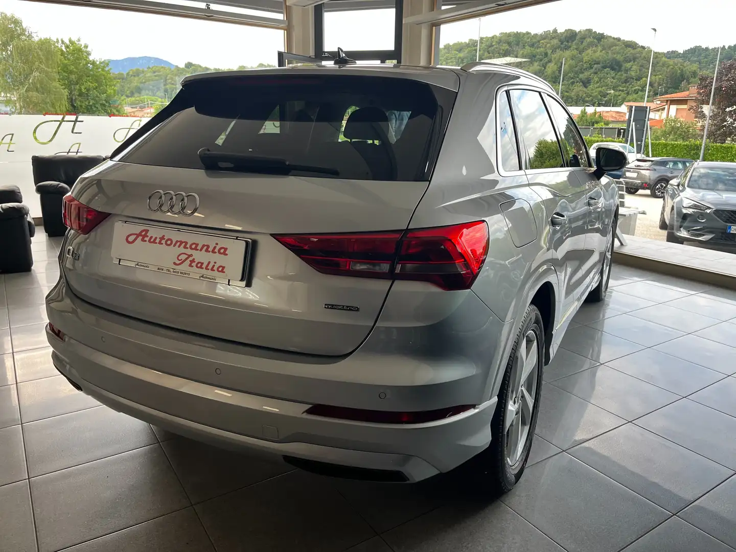 Audi Q3 Q3 35 2.0 tdi Business Advanced quattro s-tronic Silber - 2