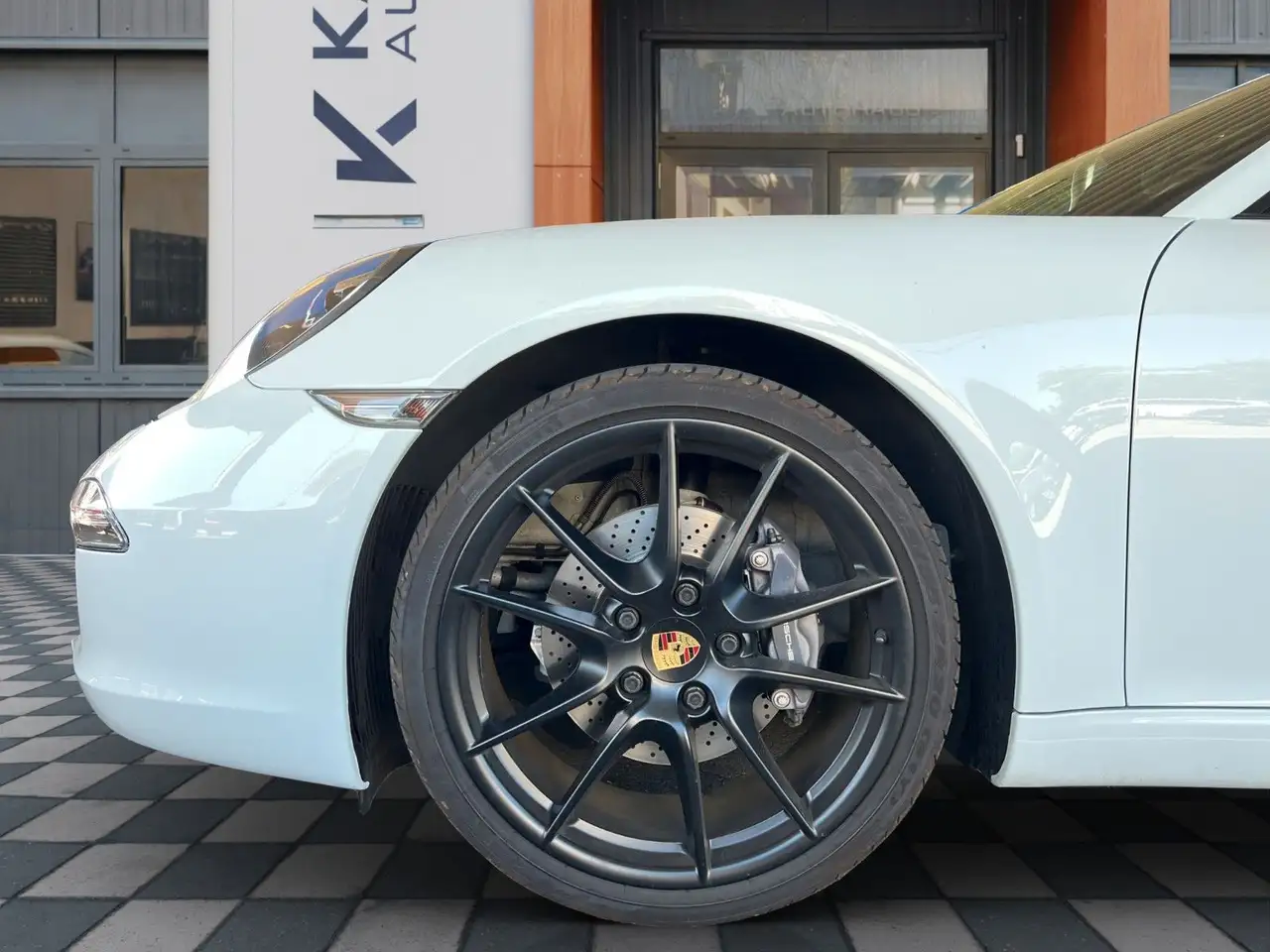 Porsche 911 911 Carrera Coupe — photo 23 sur 29