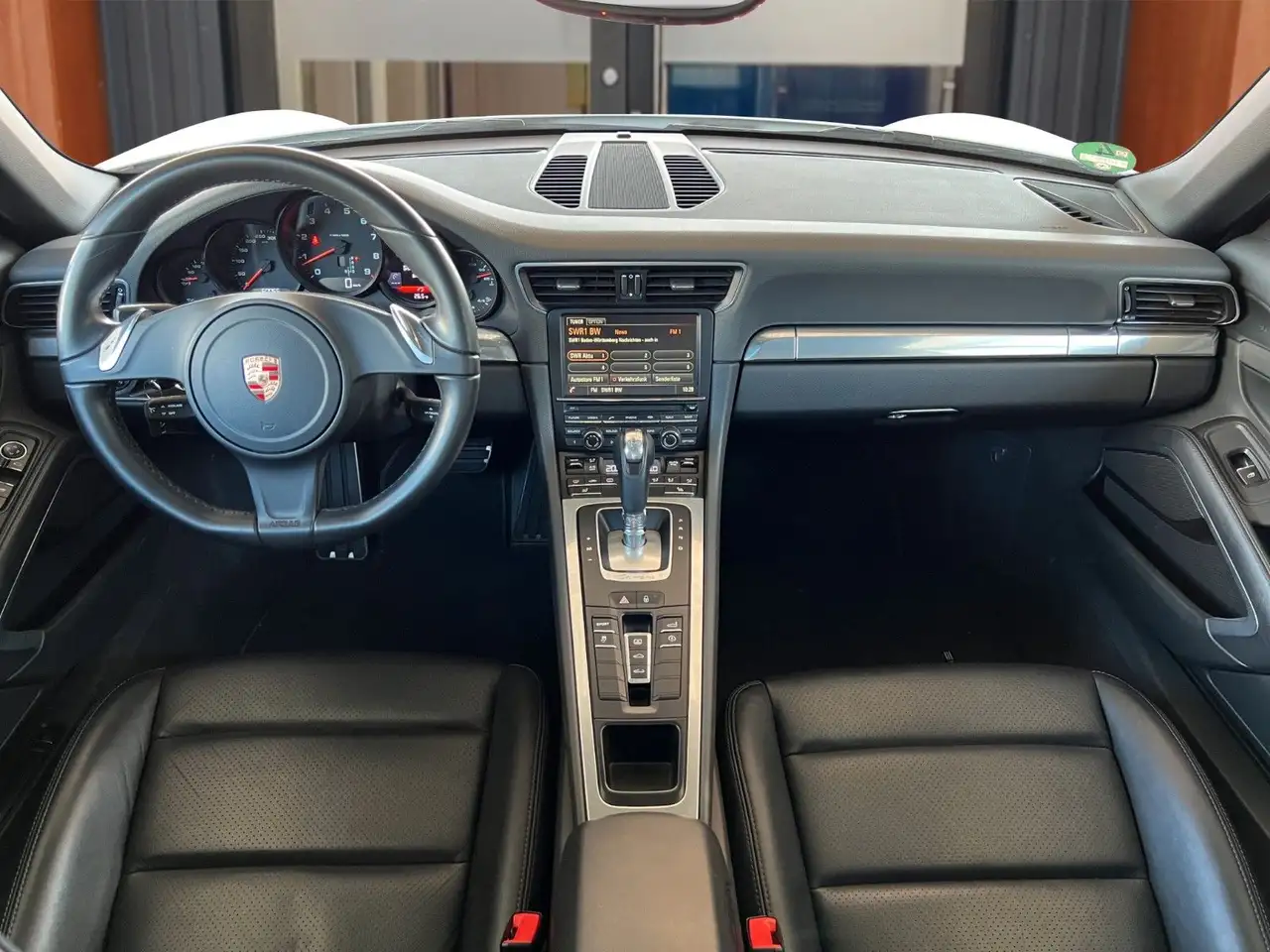 Porsche 911 911 Carrera Coupe — photo 8 sur 29