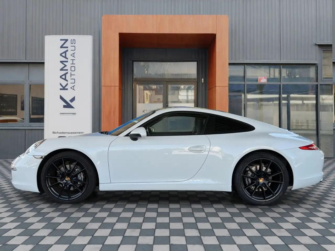 Porsche 911 911 Carrera Coupe — photo 19 sur 29