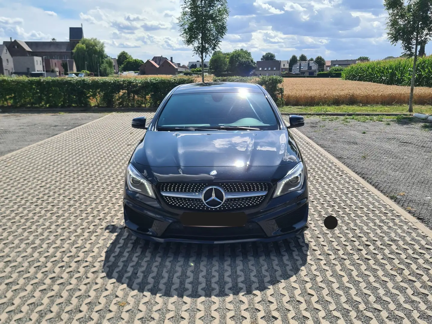Mercedes-Benz CLA 200 CLA Shooting Brake 200 d 7G-DCT AMG Line Noir - 1