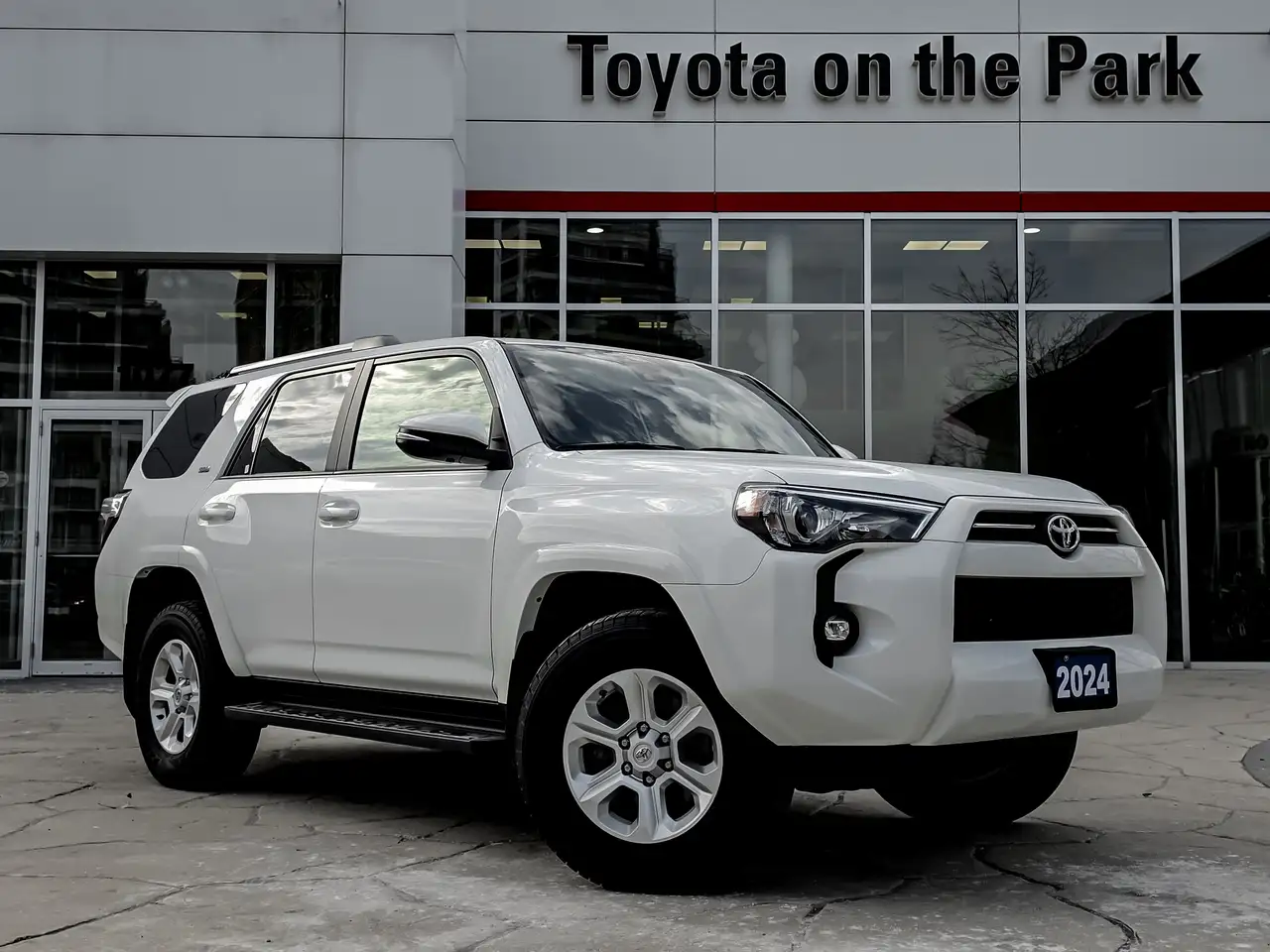 Toyota 4-Runner снимка Toyota 4-Runner