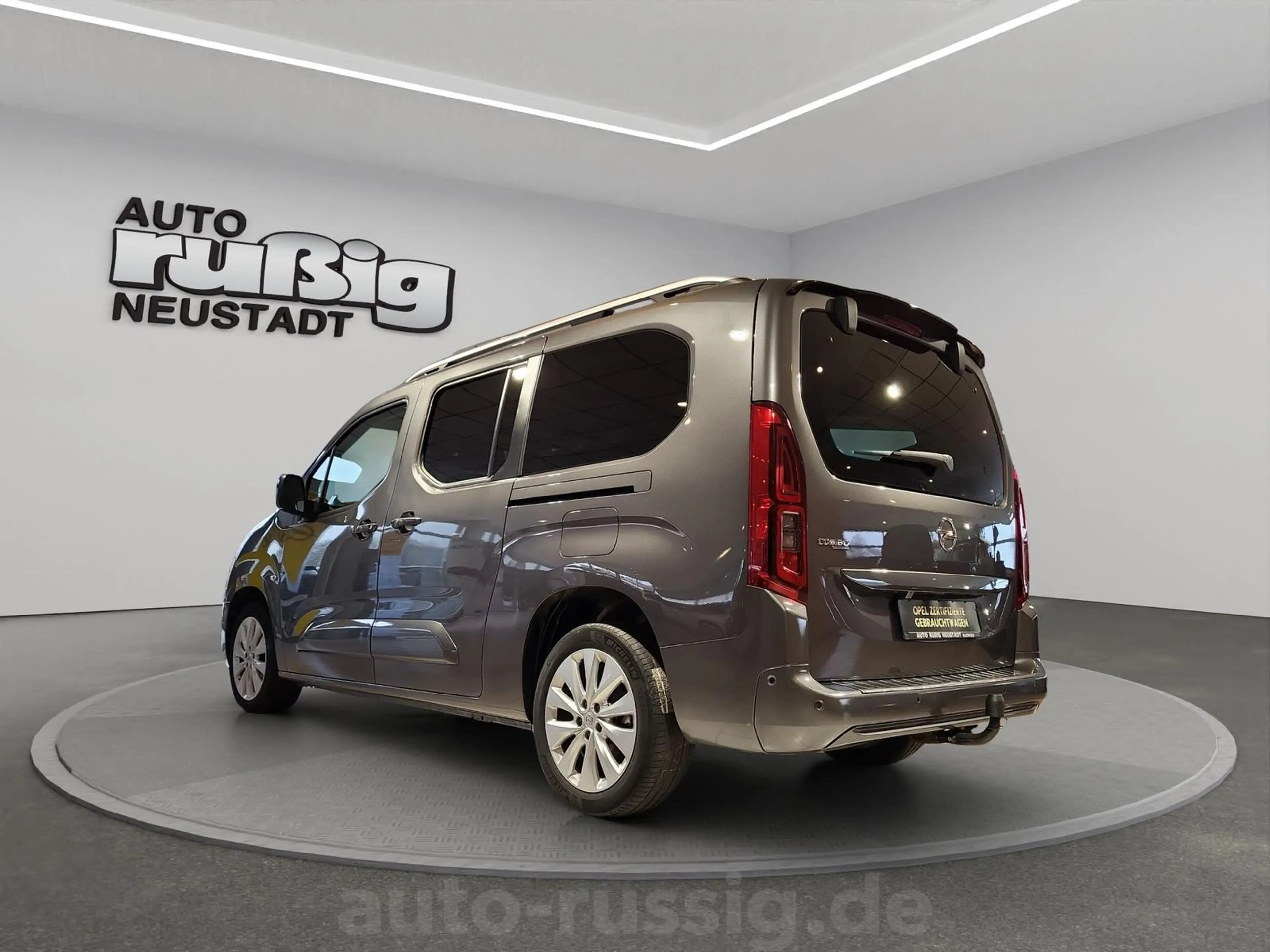 Opel Combo Life Ultimate XL NAVI*HEAD-UP*AHK*KAMERA* — photo 3