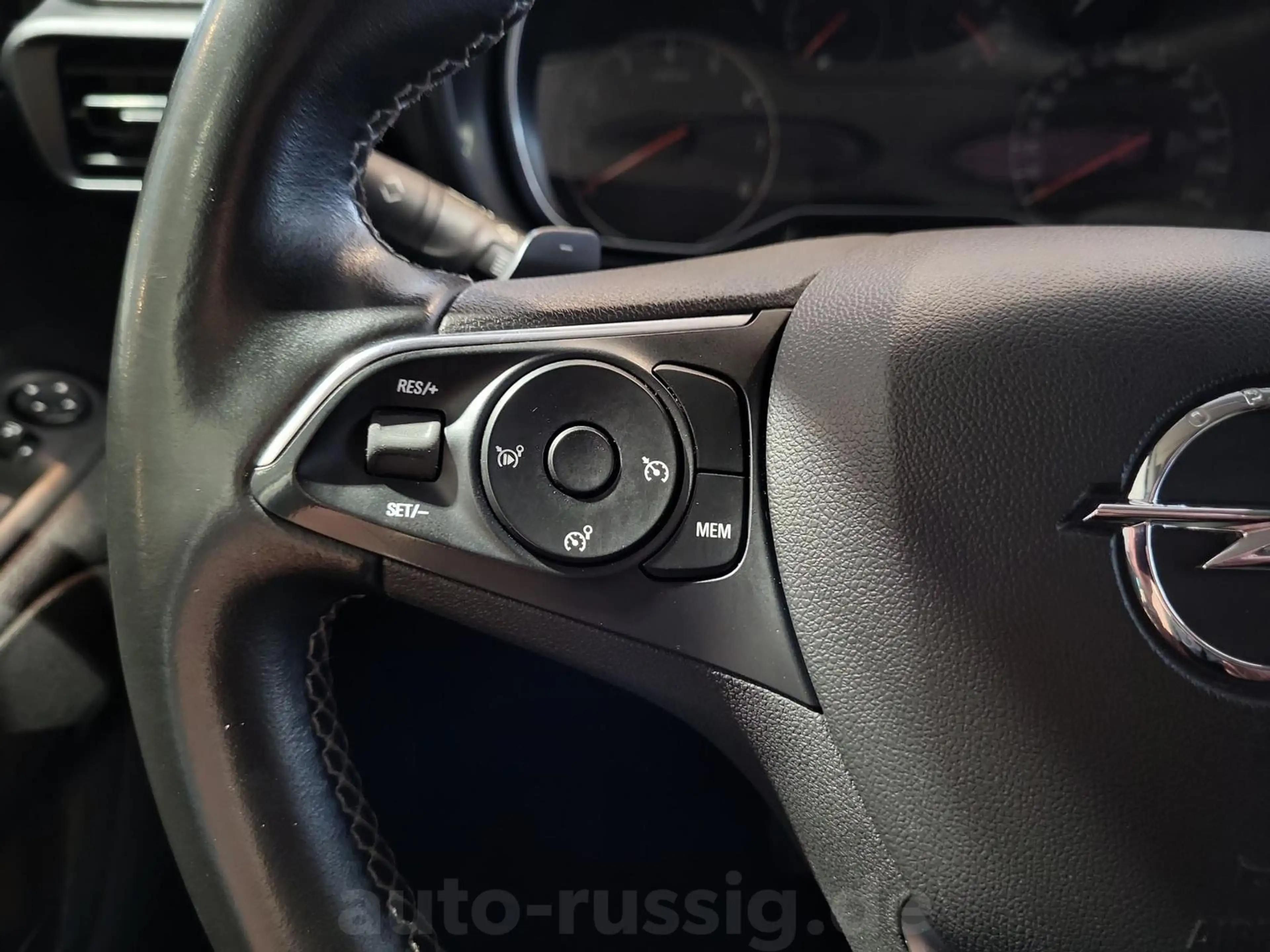 Opel Combo Life Ultimate XL NAVI*HEAD-UP*AHK*KAMERA* — photo 12