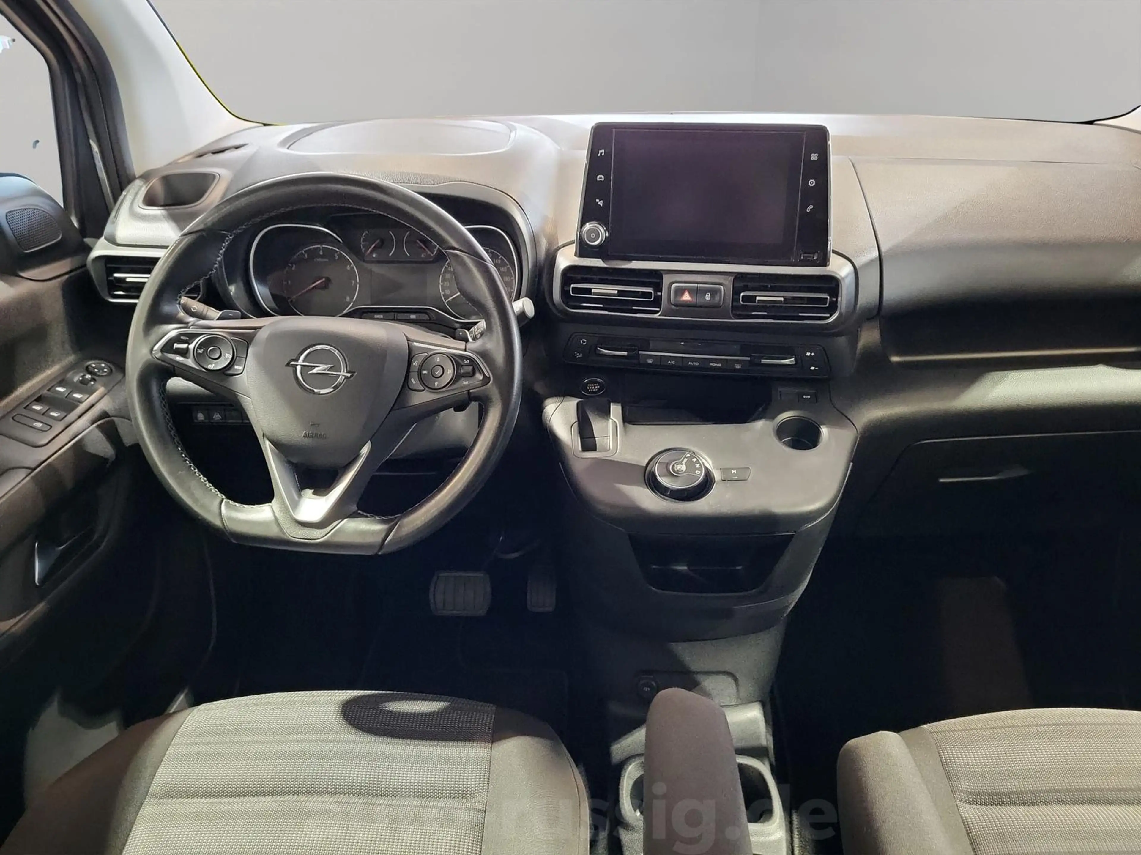 Opel Combo Life Ultimate XL NAVI*HEAD-UP*AHK*KAMERA* — photo 10