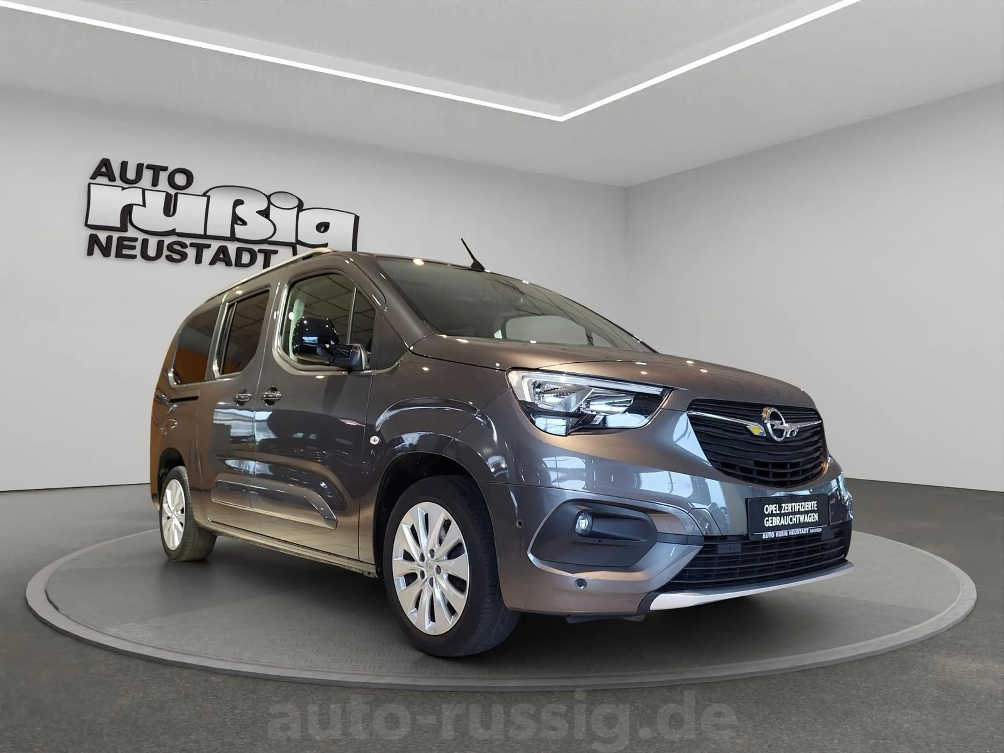 Opel Combo Life Ultimate XL NAVI*HEAD-UP*AHK*KAMERA* — photo 7