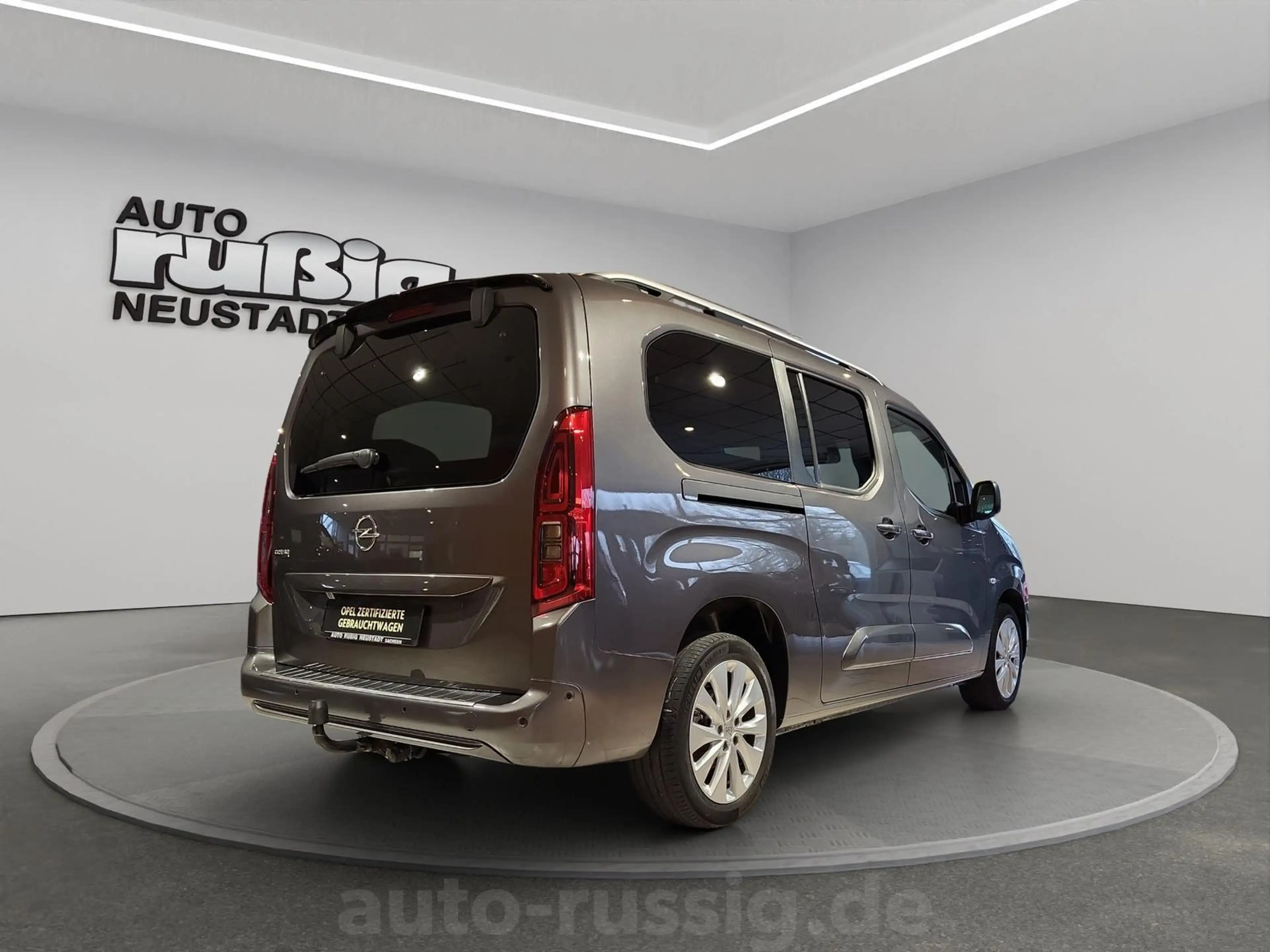 Opel Combo Life Ultimate XL NAVI*HEAD-UP*AHK*KAMERA* — photo 5