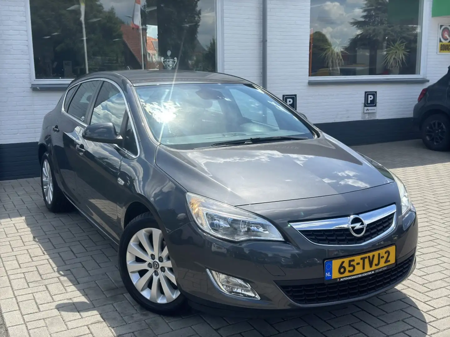 Opel Astra 1.4|TURBO|COSMO|RIJKLAAR|AIRCO|CRUISE CONTR. Grijs - 2